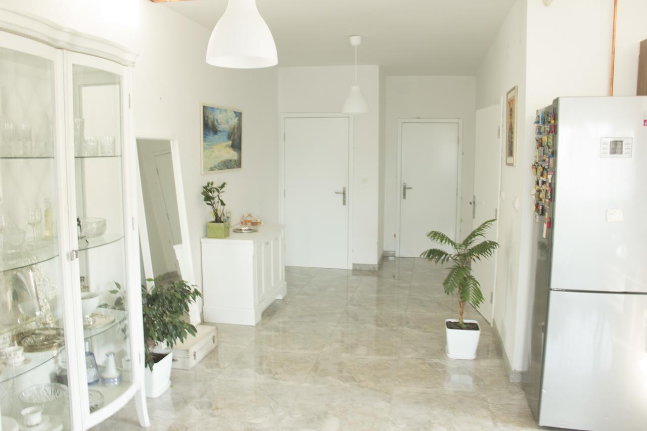 Ferienwohnung Lux House Olga Ruma Exterior foto
